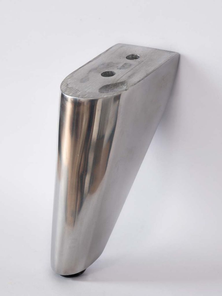 Angled bed leg