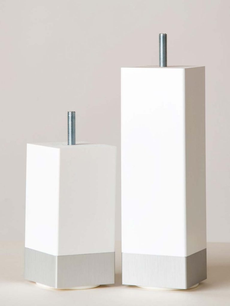 White with aluminium heel bed leg