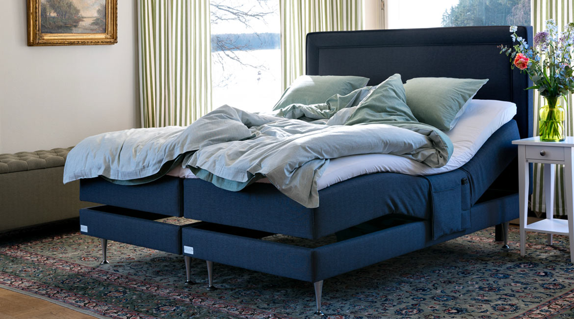 Vaxholm – full bed in a styled room